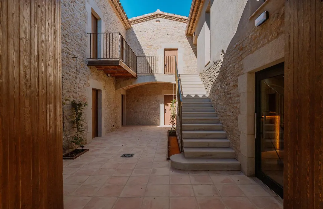 Hotel Mas Vidal Vilafreser-1